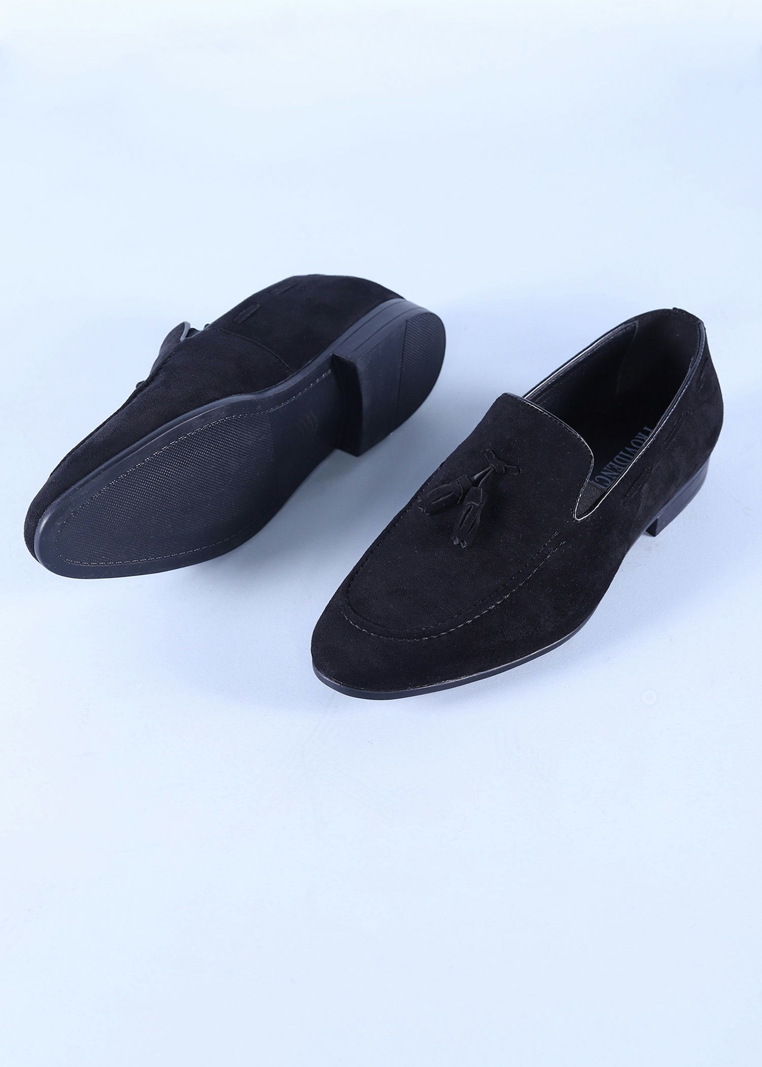 ebru mens shoes black color sole