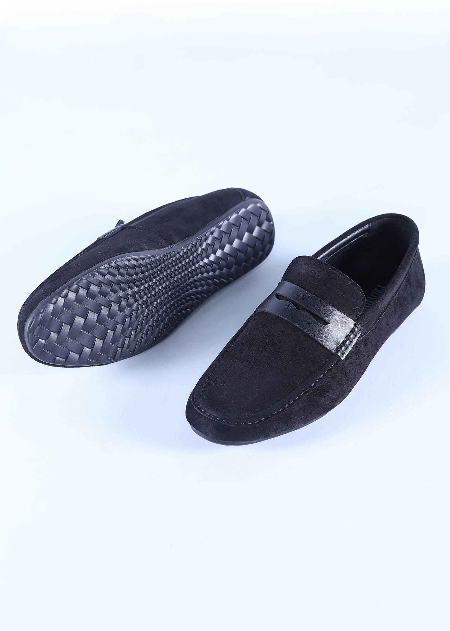 navia mens shoes black color sole