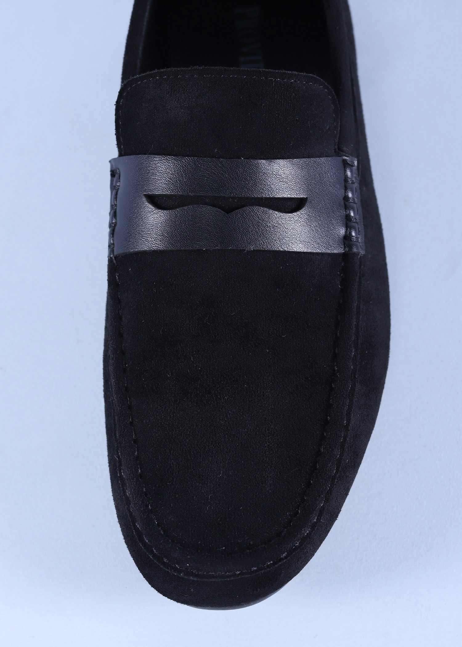 navia mens shoes black color top close