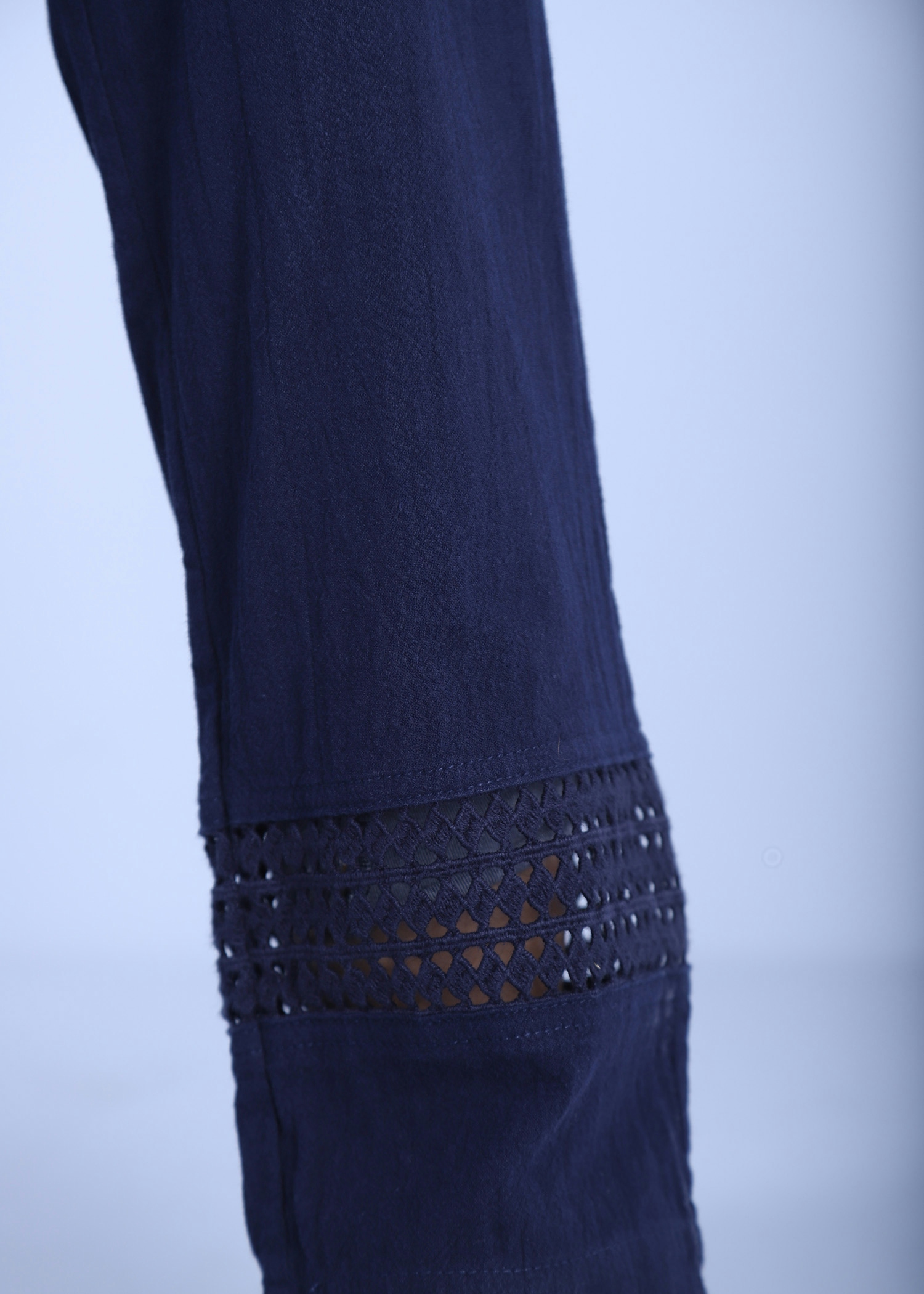 hiptage ladies sraight pant navy color close side view