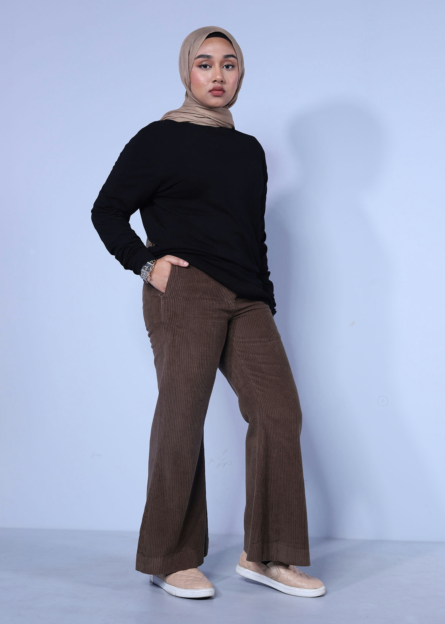 melothria corduroy ladies pant cofffee color full side view