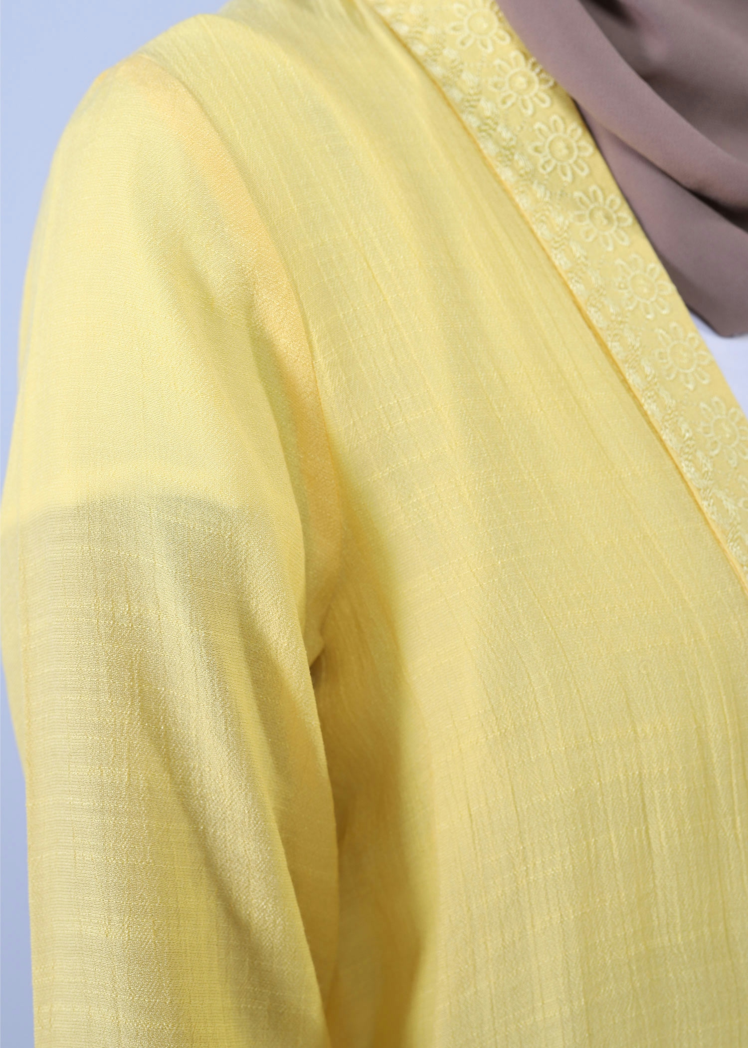 arabis ladies shreg yellow color close front view